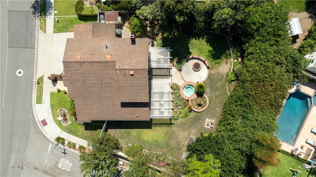 6049 E Mabury Avenue