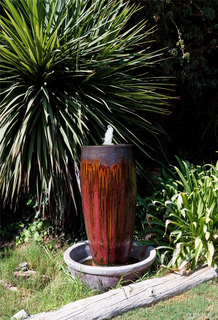 6049 E Mabury Avenue