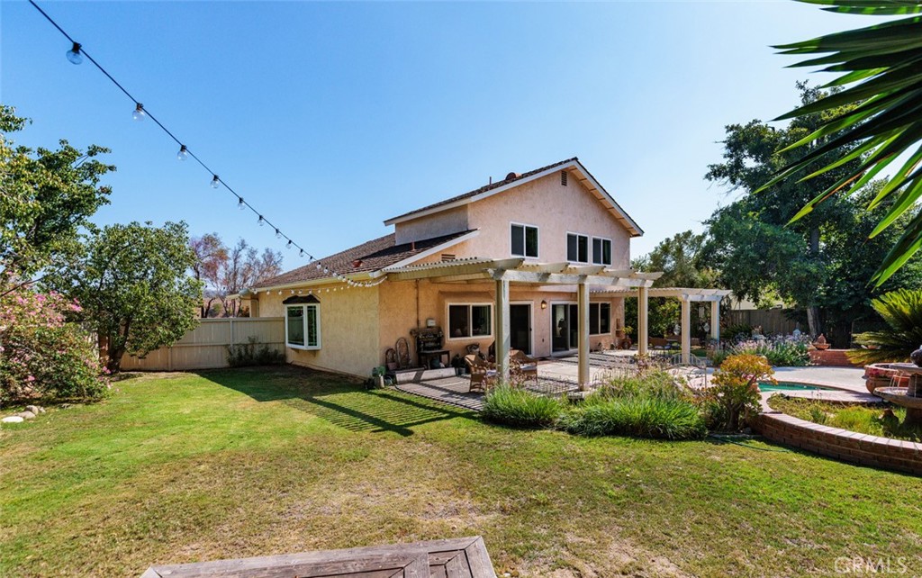 6049 E Mabury Avenue