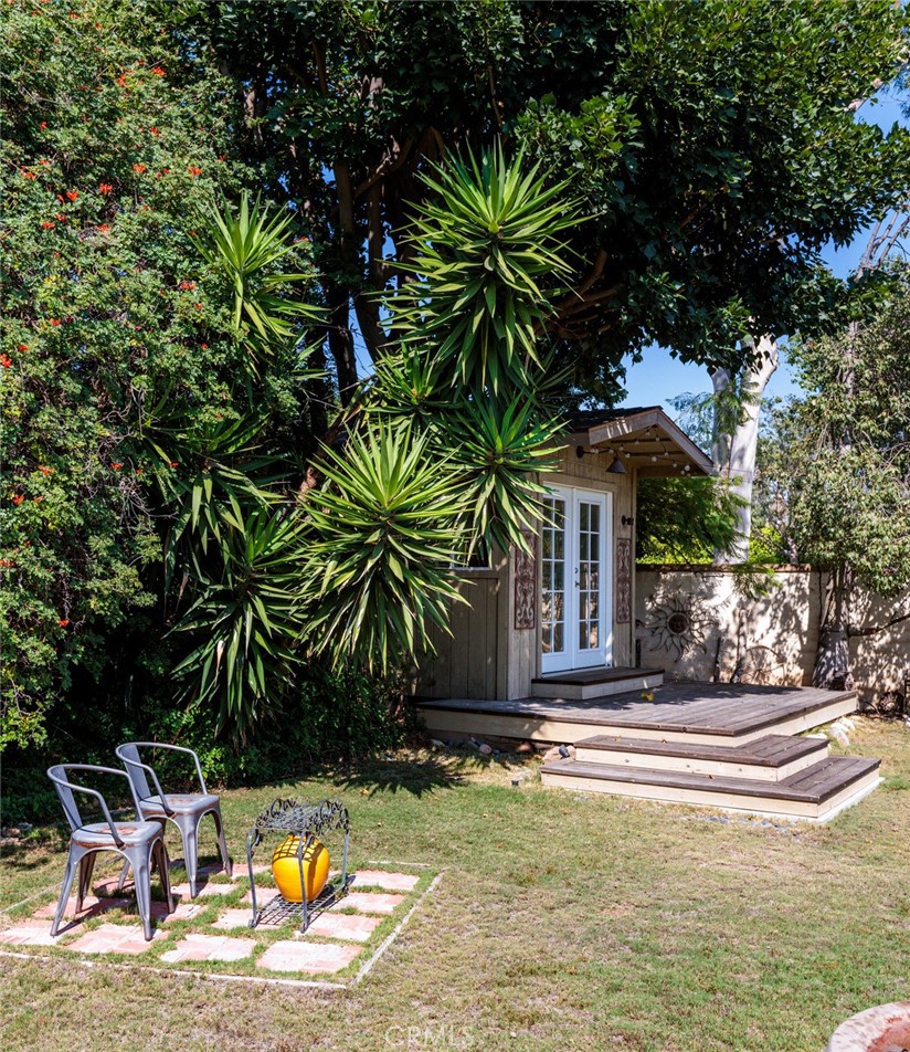 6049 E Mabury Avenue