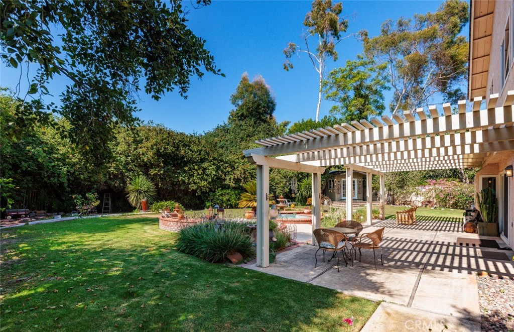 6049 E Mabury Avenue