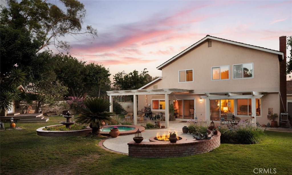 6049 E Mabury Avenue