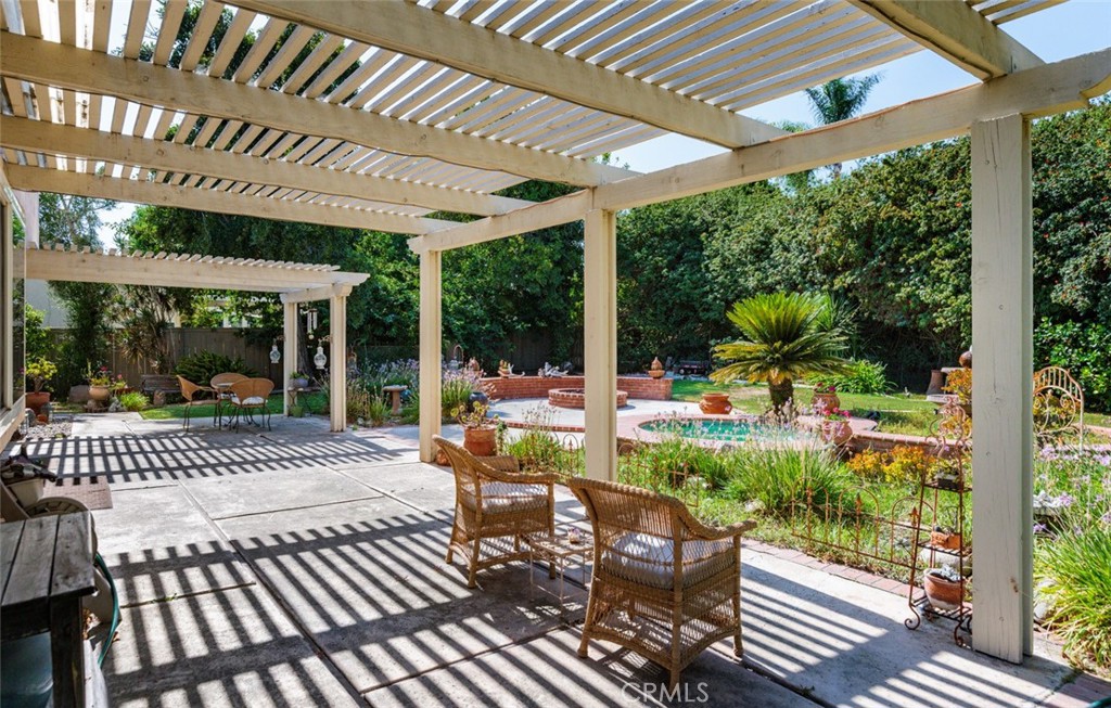 6049 E Mabury Avenue