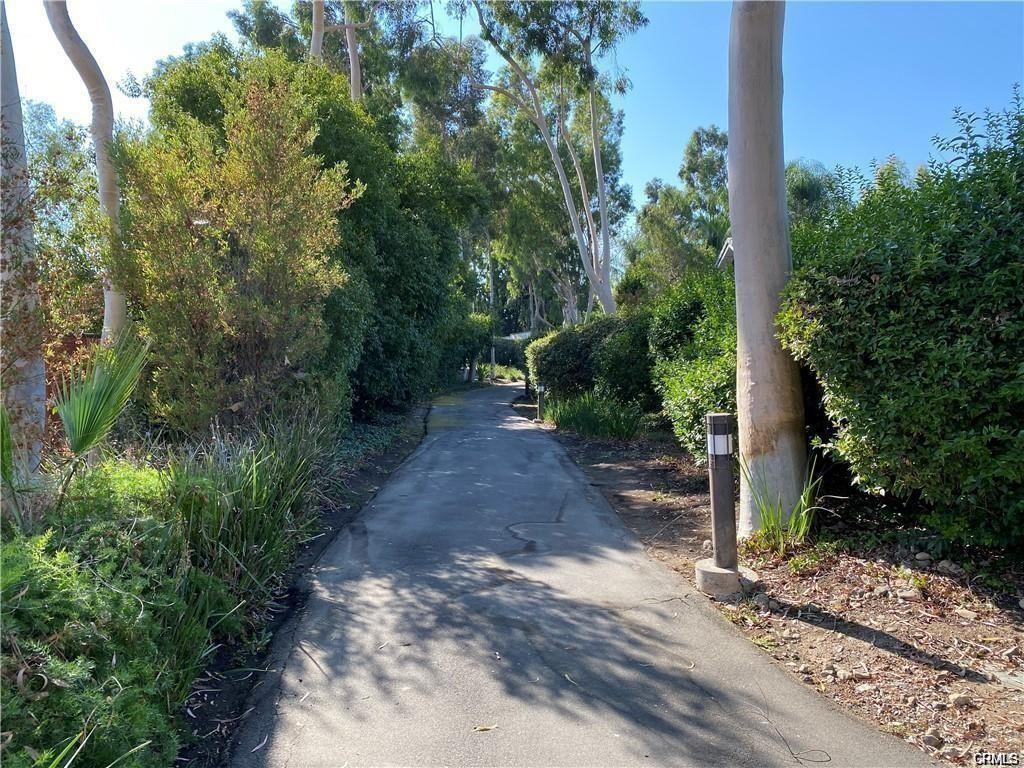 6049 E Mabury Avenue