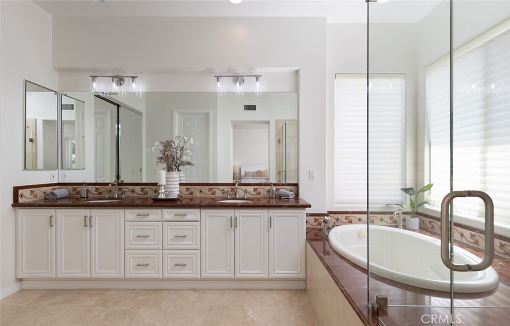 6406 E Abbeywood Road