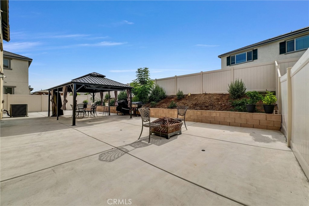 4656 Stratford Place