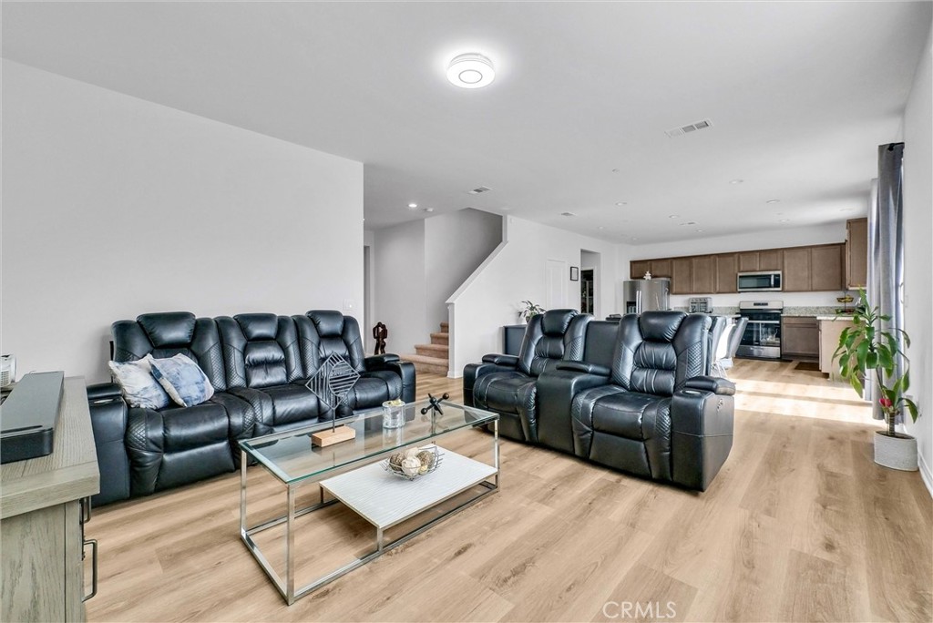 4656 Stratford Place