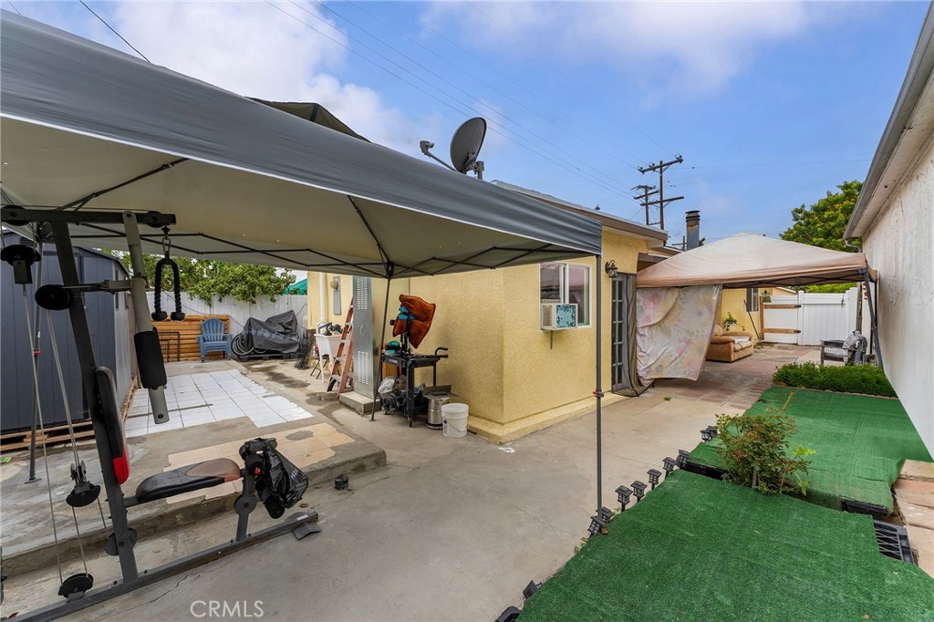 6504 Gage Avenue