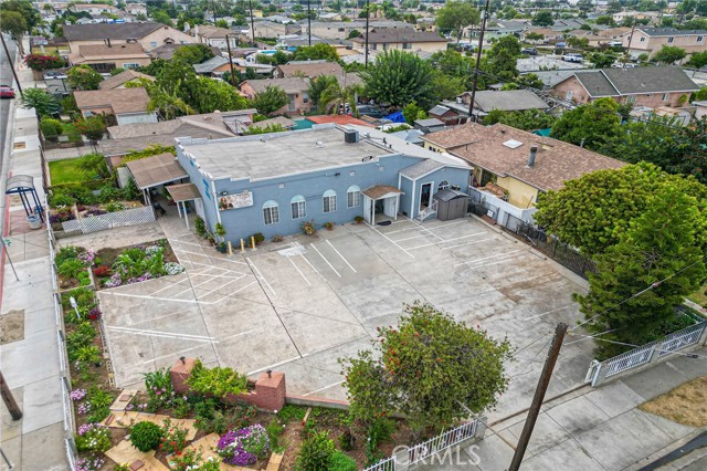 6408 Perry RD
