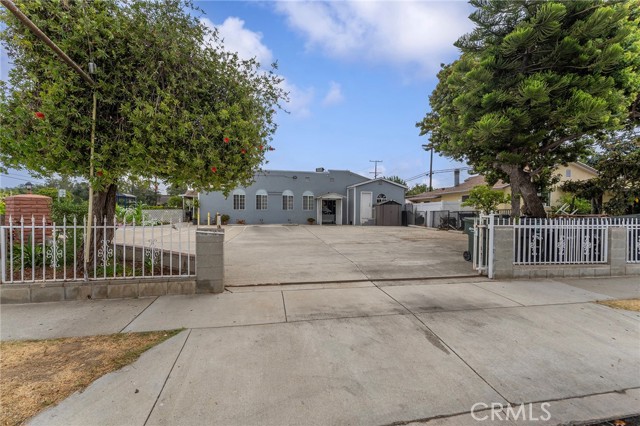 6408 Perry RD