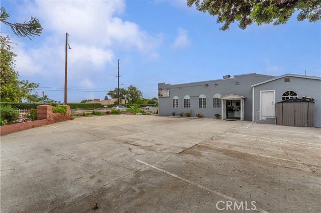 6408 Perry RD