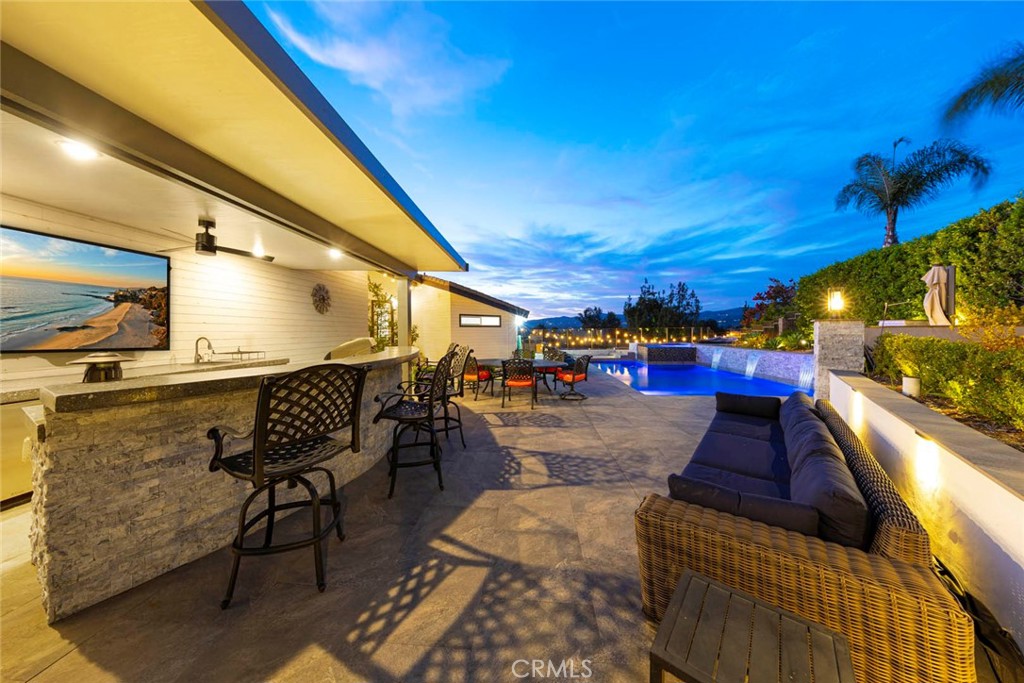 220 S Owens Drive