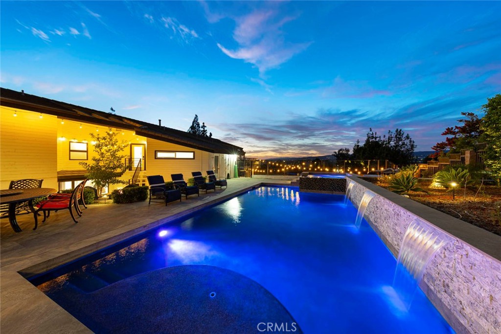 220 S Owens Drive