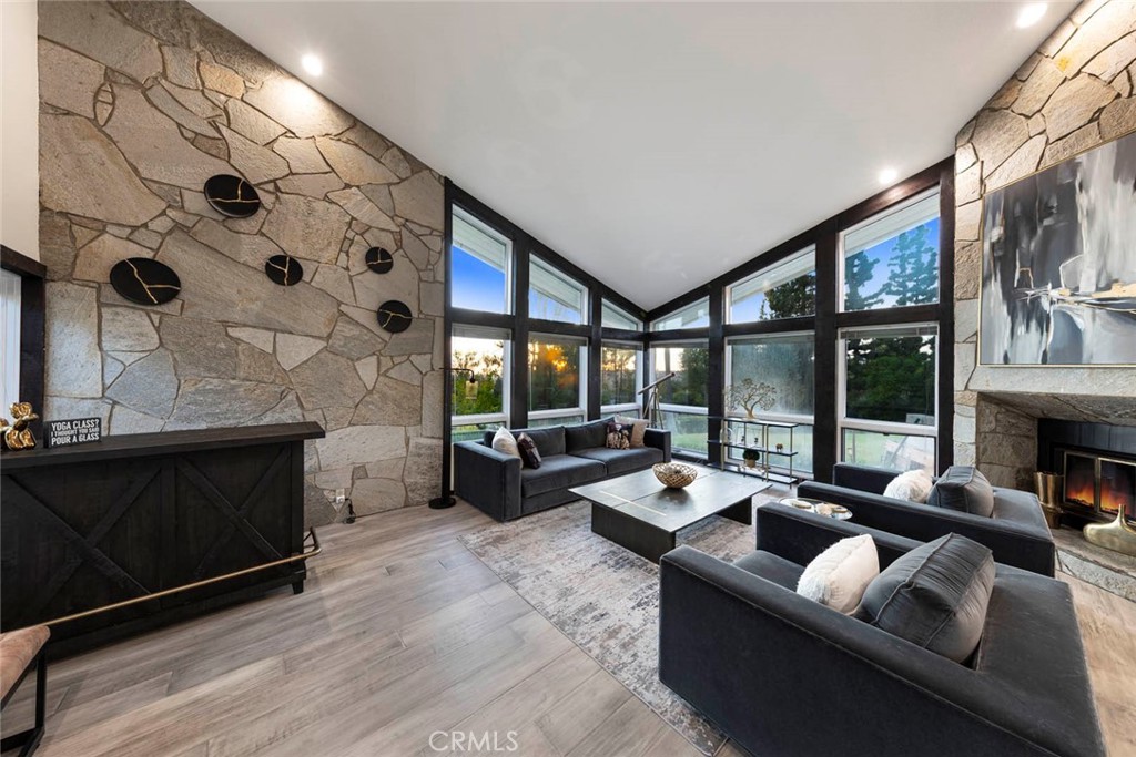 220 S Owens Drive