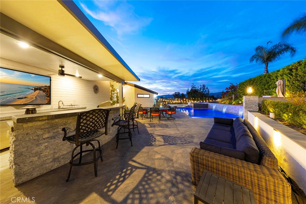 220 S Owens Drive
