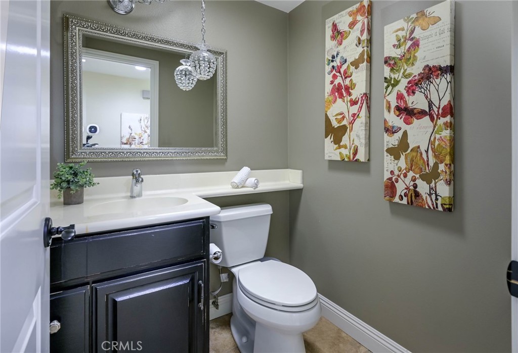 6587 E VIA ARBOLES