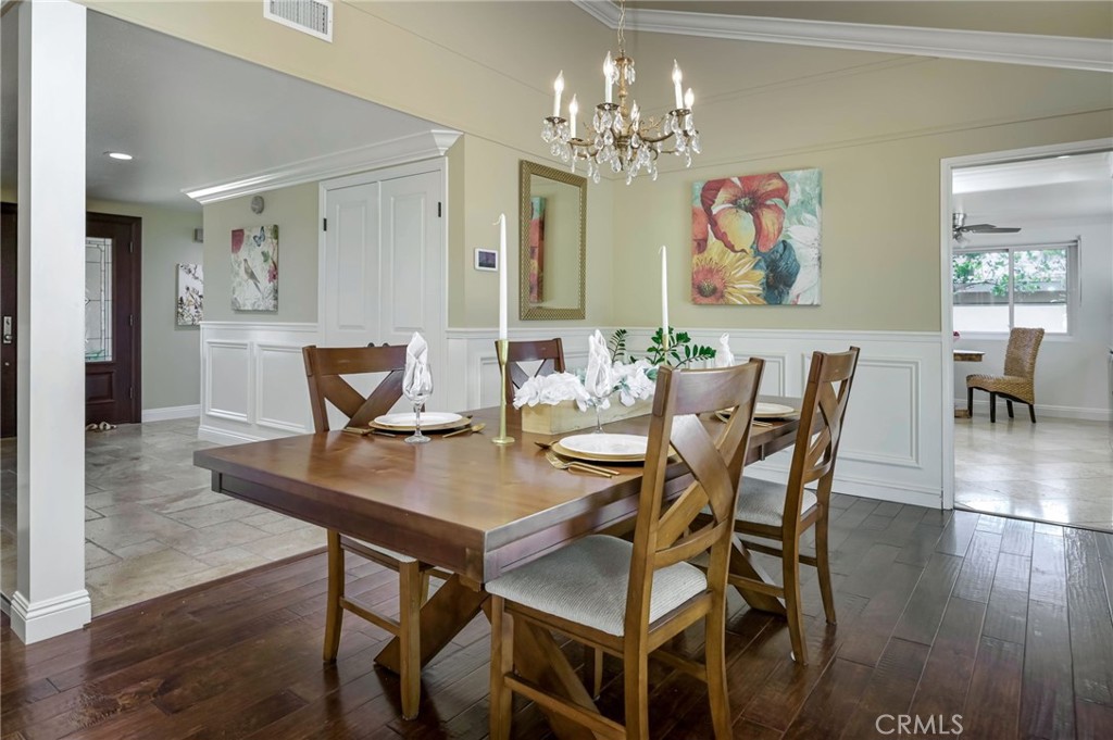 6587 E VIA ARBOLES