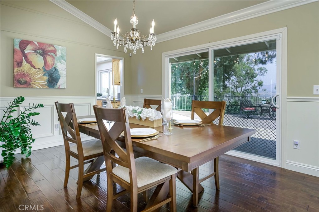 6587 E VIA ARBOLES