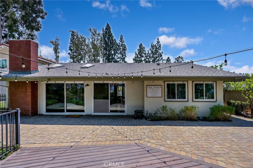 6587 E VIA ARBOLES