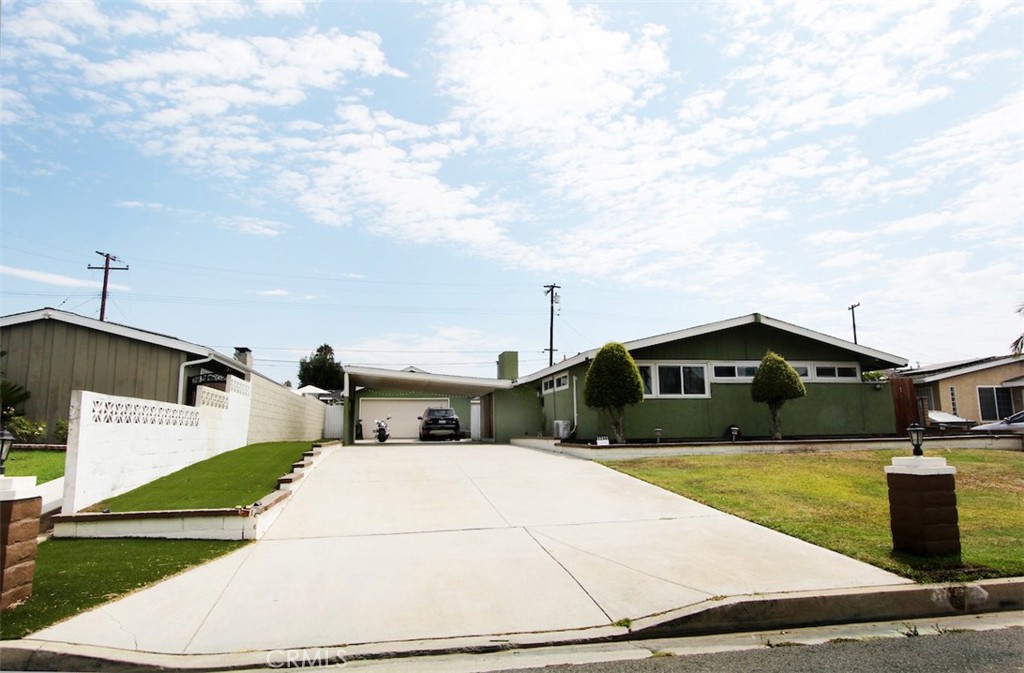 14422 VALLEY VIEW Avenue