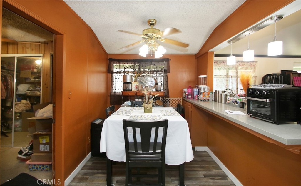 14422 VALLEY VIEW Avenue