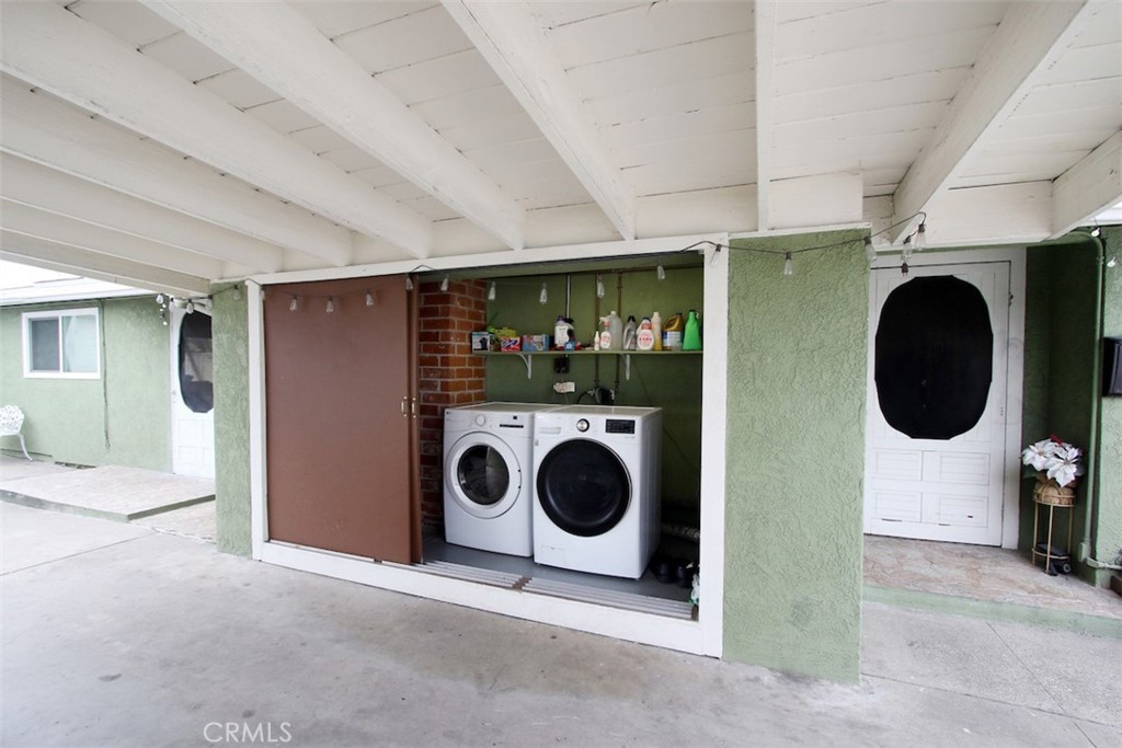 14422 VALLEY VIEW Avenue