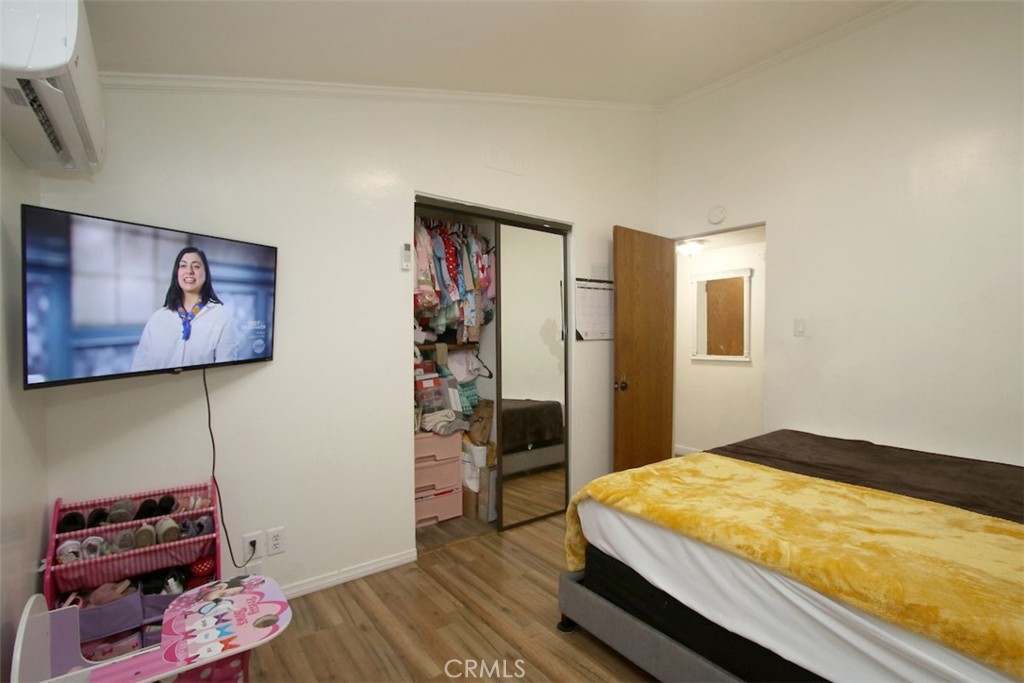 14422 VALLEY VIEW Avenue