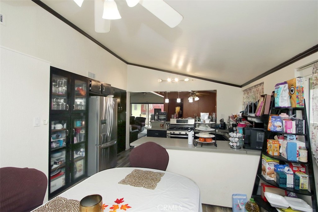 14422 VALLEY VIEW Avenue