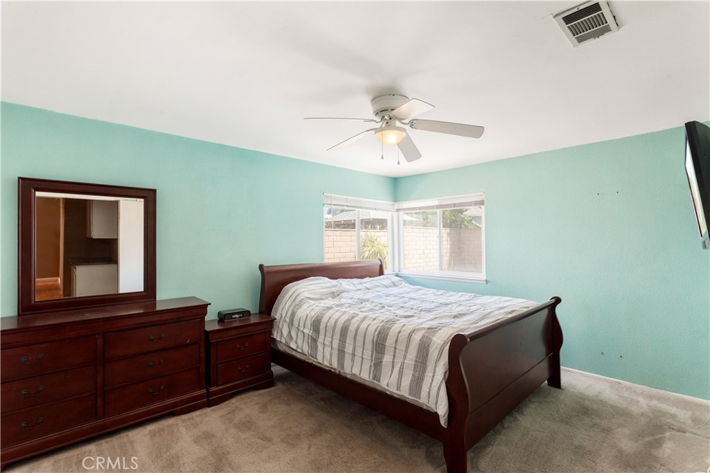 2707 S Del Norte Avenue