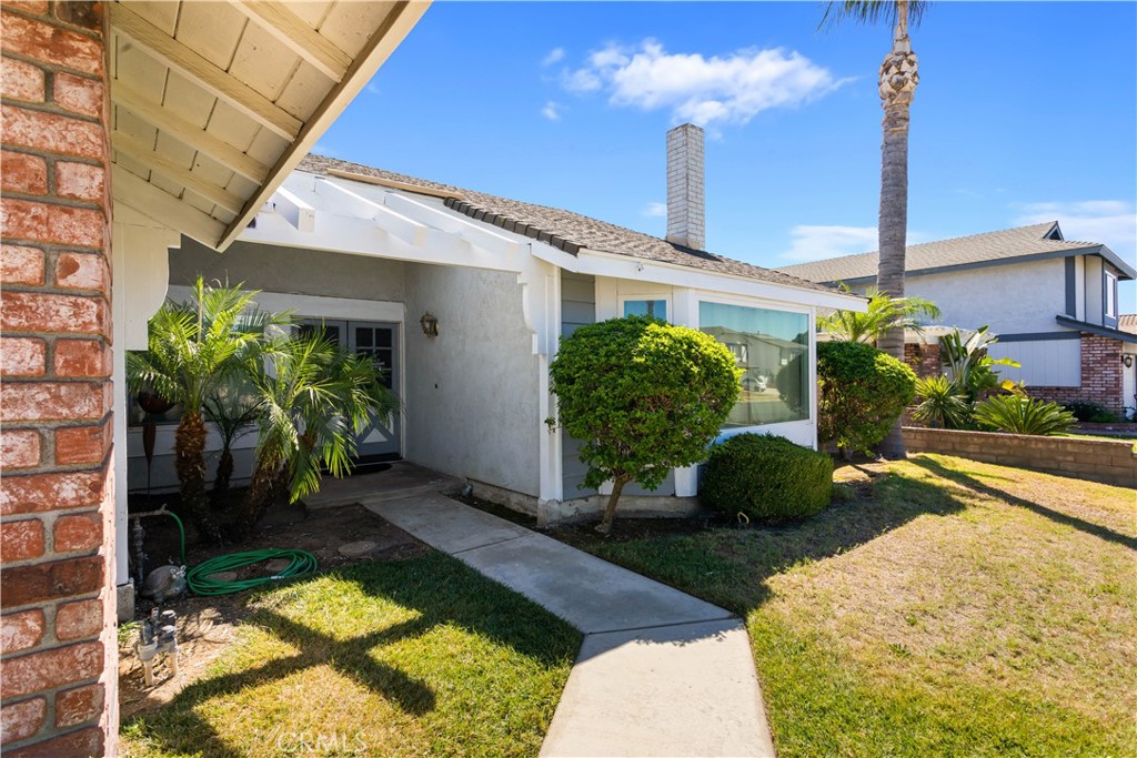 2707 S Del Norte Avenue