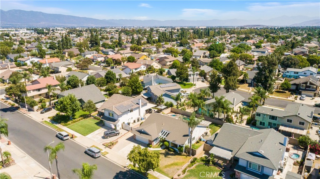 2707 S Del Norte Avenue