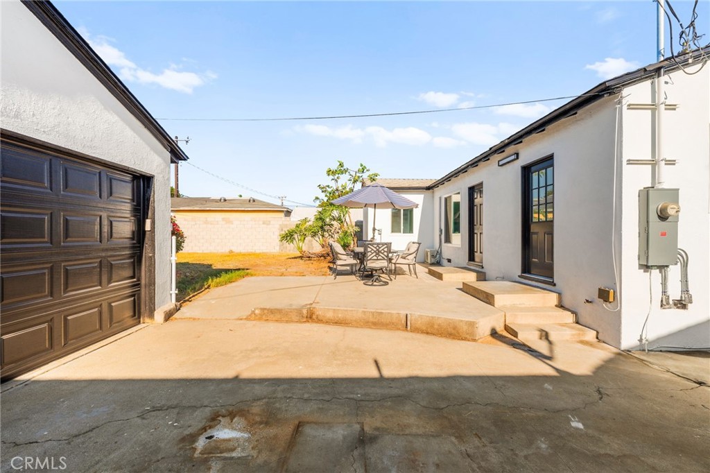 1531 E Mardina Street