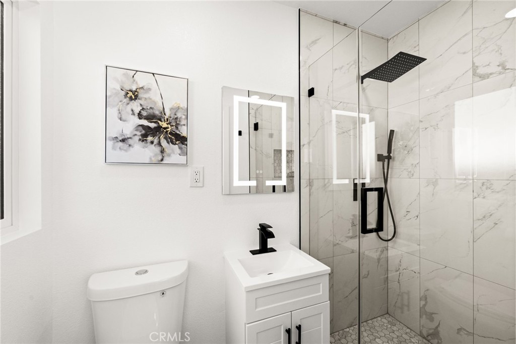 1531 E Mardina Street