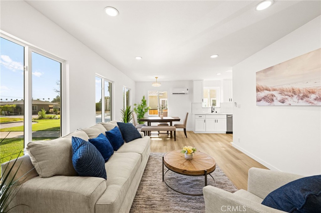 1531 E Mardina Street