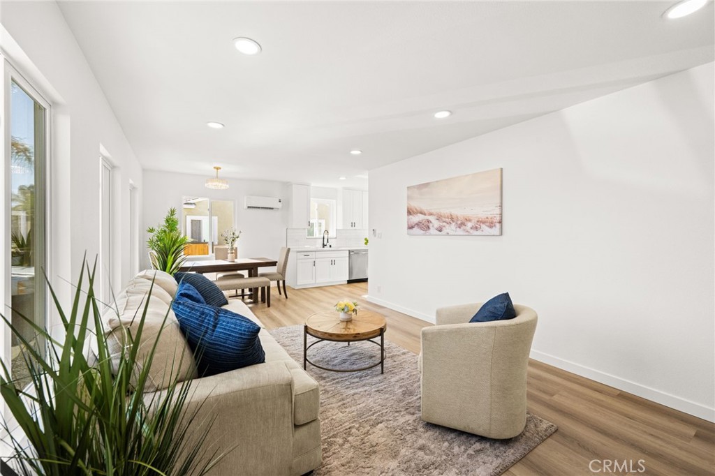 1531 E Mardina Street