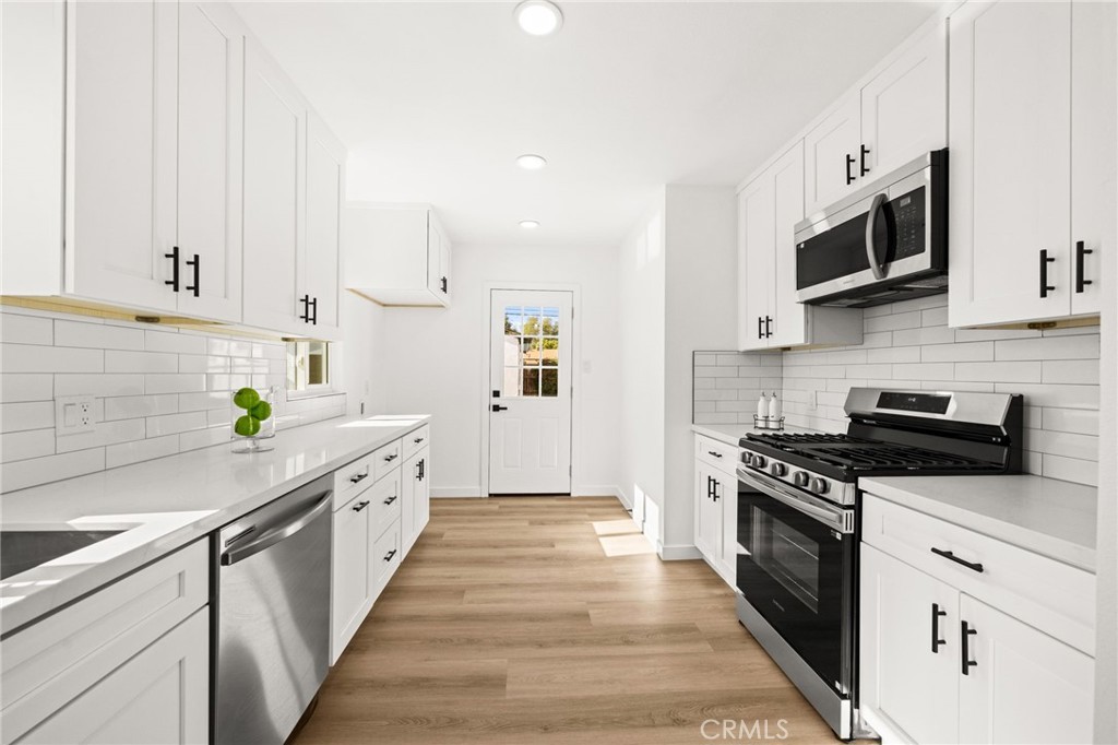 1531 E Mardina Street