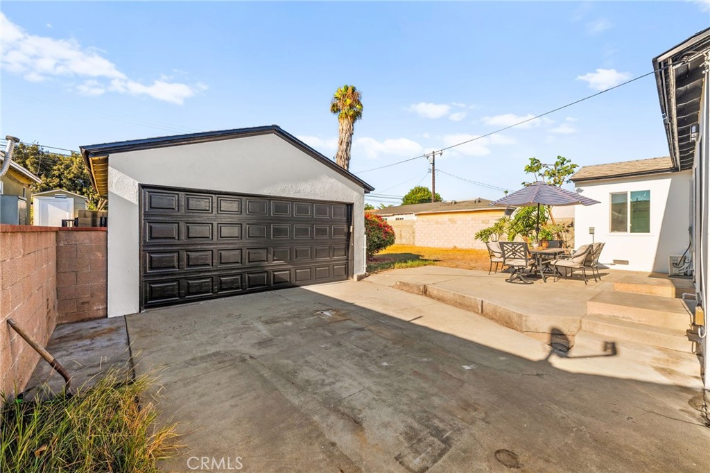 1531 E Mardina Street