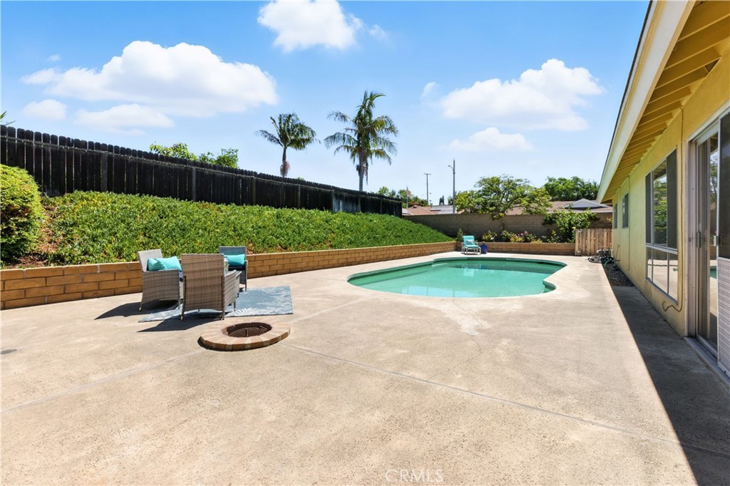 24141 Birdrock Drive