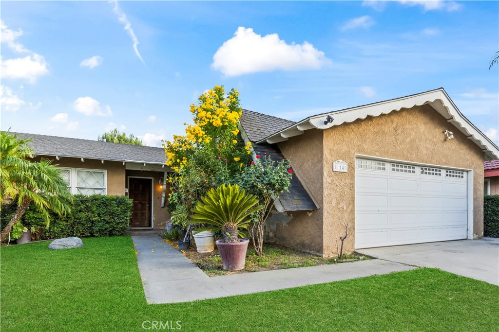 11140 Montlake Drive