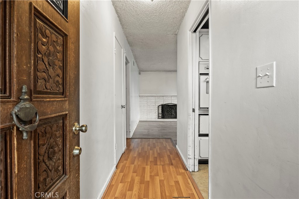 11140 Montlake Drive