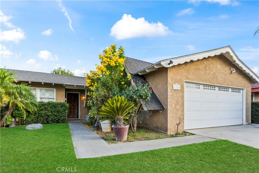 11140 Montlake Drive