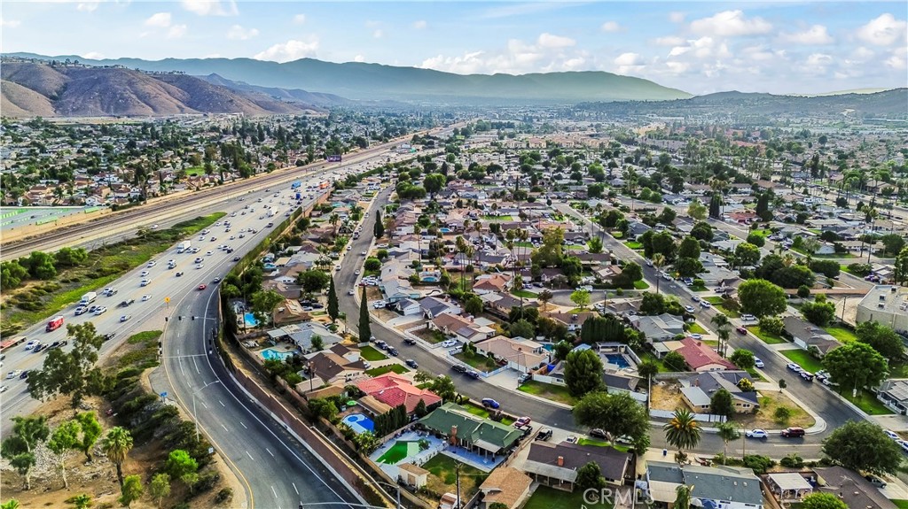 11140 Montlake Drive