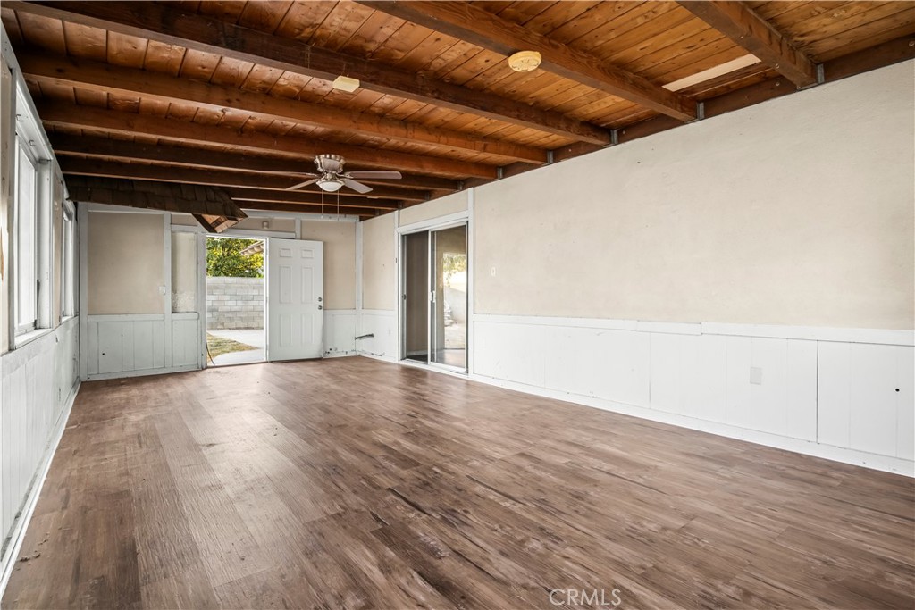 11140 Montlake Drive