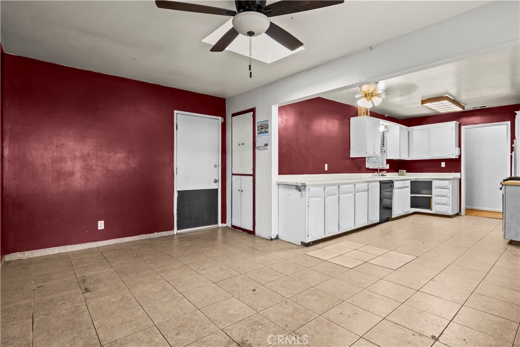 11140 Montlake Drive