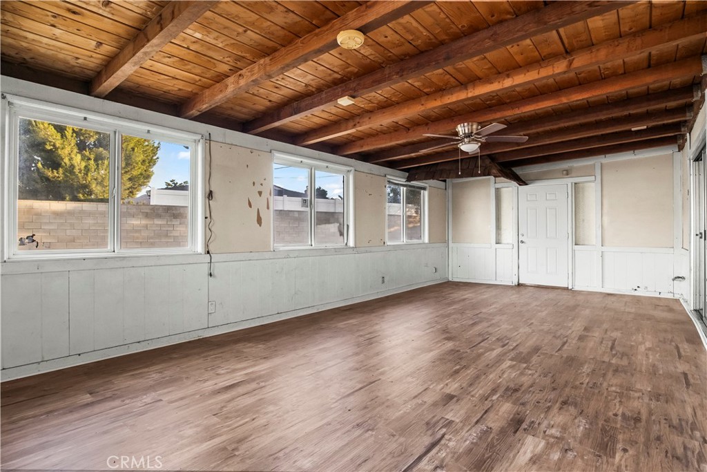 11140 Montlake Drive