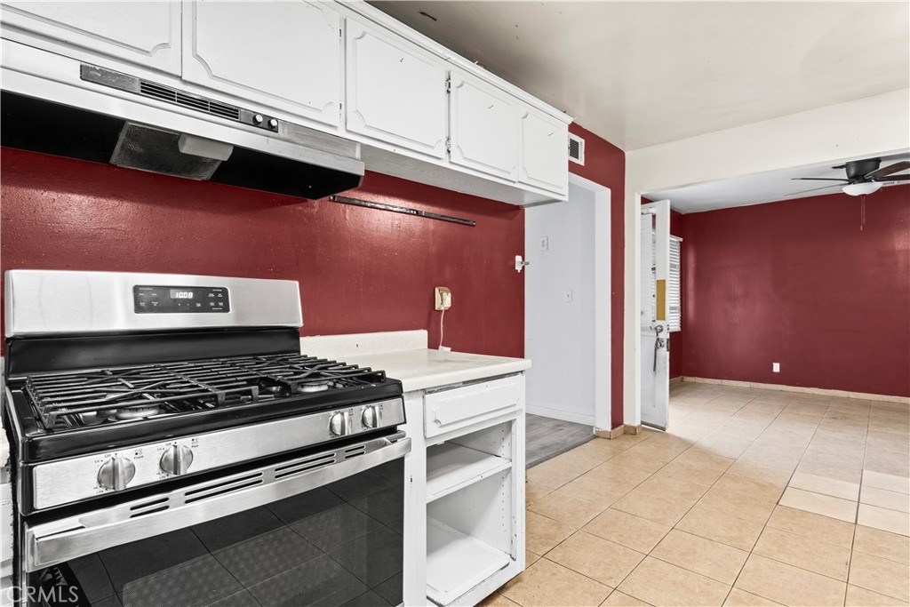 11140 Montlake Drive