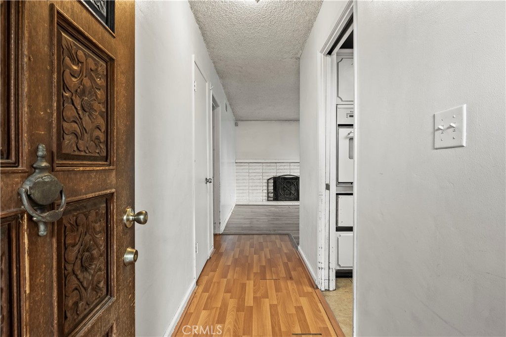 11140 Montlake Drive