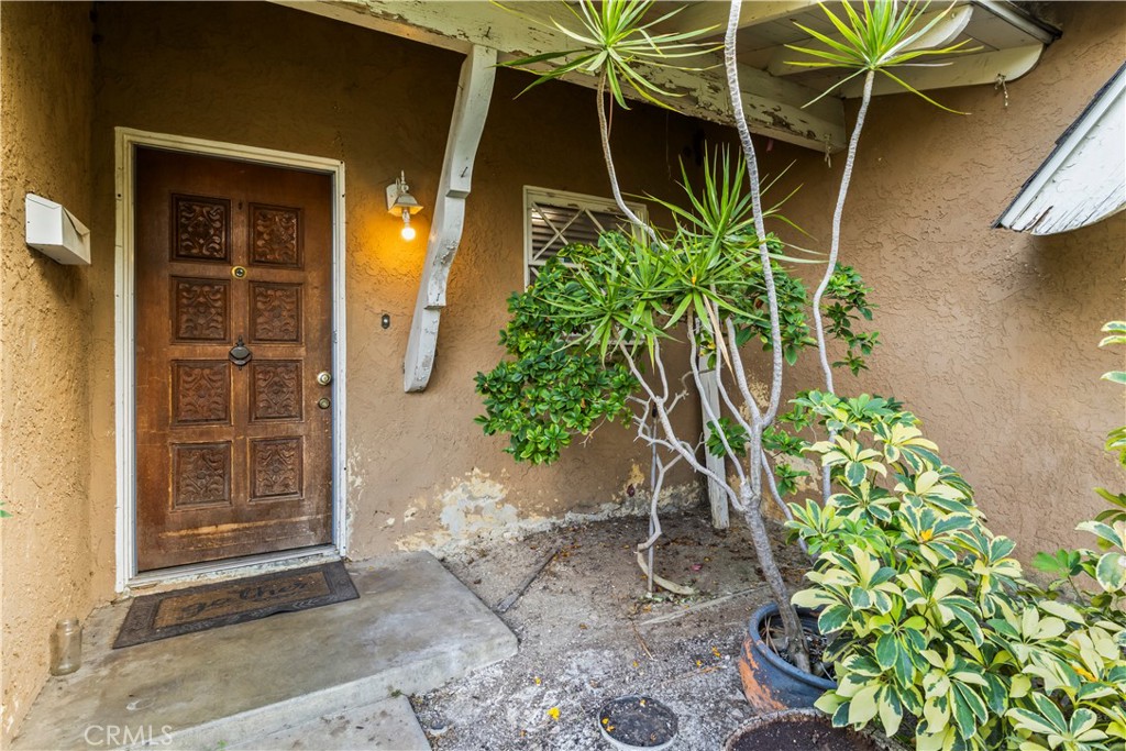 11140 Montlake Drive