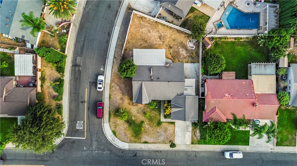 11140 Montlake Drive