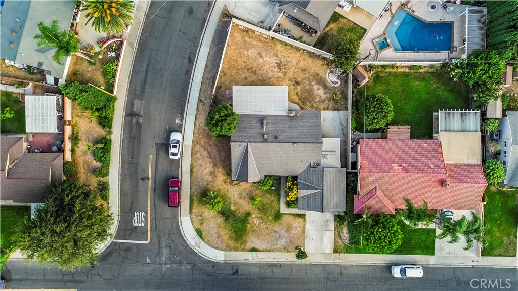 11140 Montlake Drive